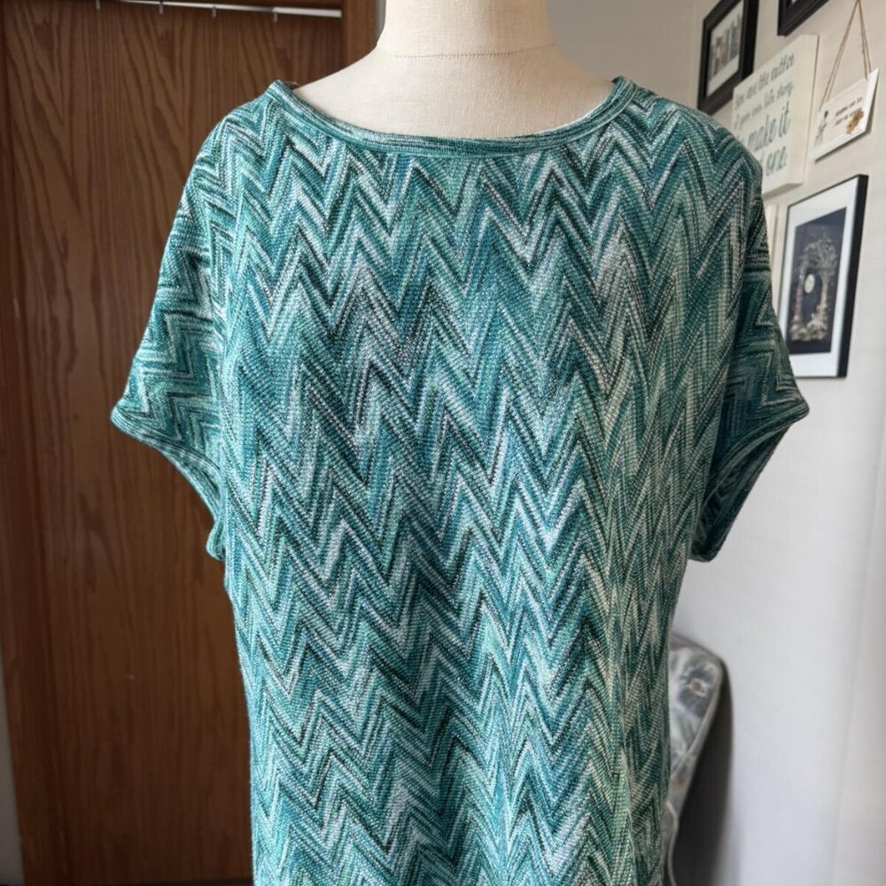DANA BUCHMAN Large teal/green/metallic threaded capped sleeve top